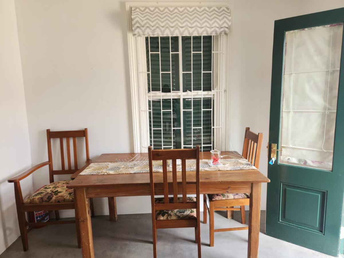 Die Dorpshuis Graaff-Reinet المظهر الخارجي الصورة